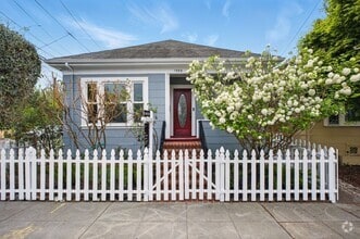 Building Photo - 1598 Pacific Ave