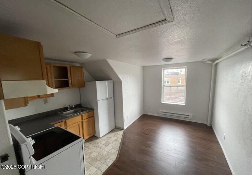 Building Photo - 21 Creek St