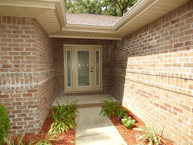 Foto del edificio - Great Home Minutes From Interstate