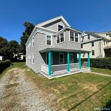 Building Photo - 36 Pleasant St