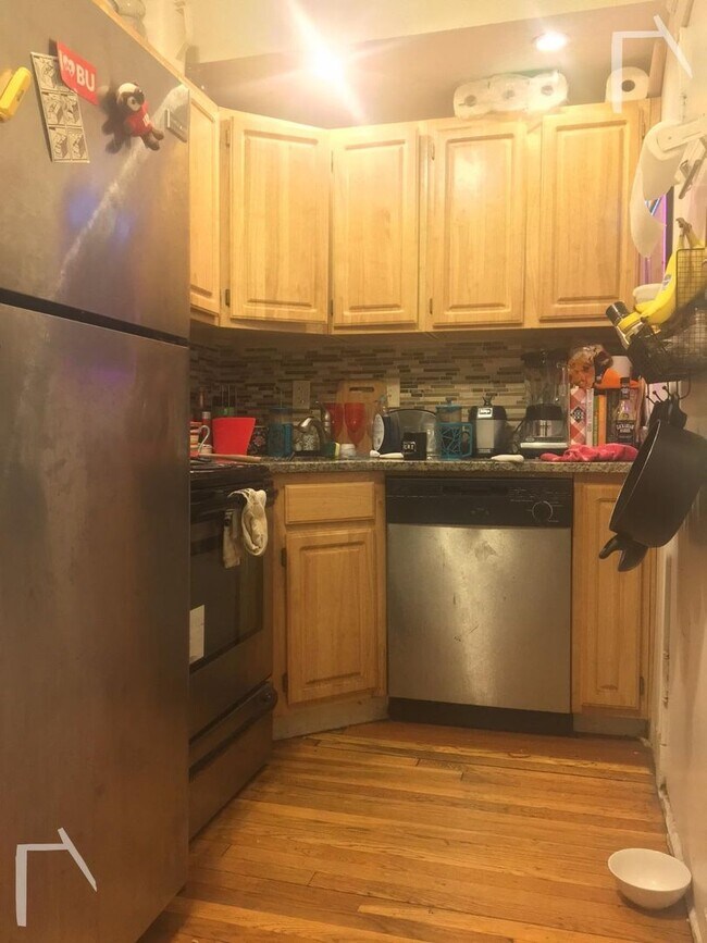 Foto del edificio - 2 Bed - 10 Min Walk to BU!!!