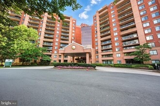 Building Photo - 2230 George C Marshall Dr