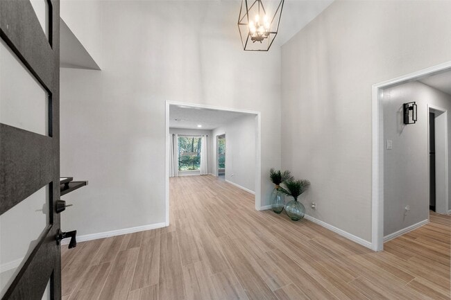 Building Photo - 1912 Foxtail Pl