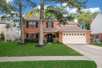 Building Photo - 7607 Plum Tree Forest Cir