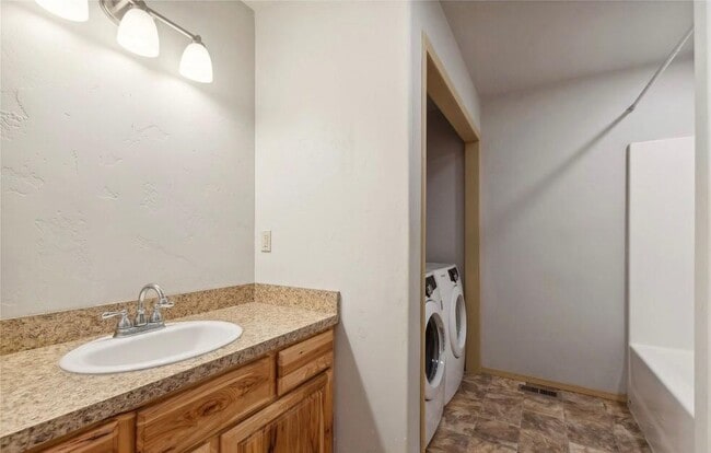 Building Photo - 551 Evening Star Ln