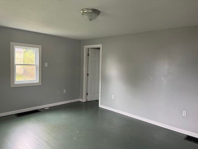 Foto del edificio - 1068 N Russell St