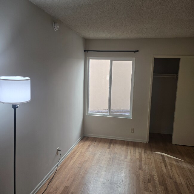 Foto del edificio - 1424 Colby Ave