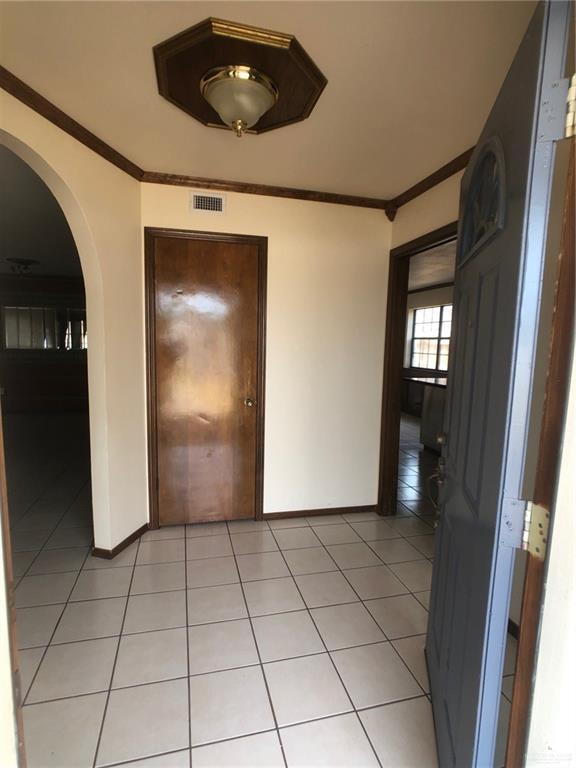 Building Photo - 34 Rose Ellen Dr