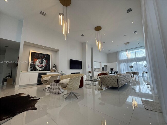 Building Photo - 16639 Botaniko Dr N