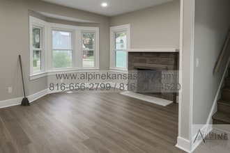 Building Photo - 4945 Walrond Ave