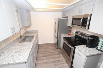 Building Photo - 3119 W Cochise Dr