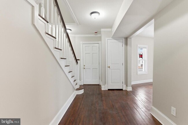 Building Photo - 520 S Kent St