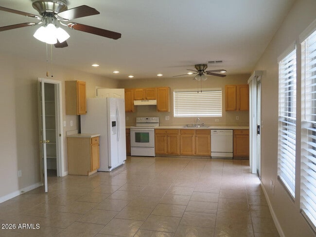 Foto del edificio - 3331 S Chaparral Rd