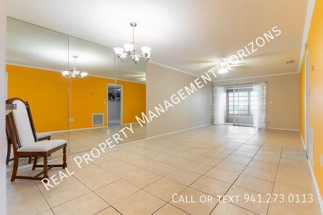 Foto del edificio - 2624 Woodgate Ln
