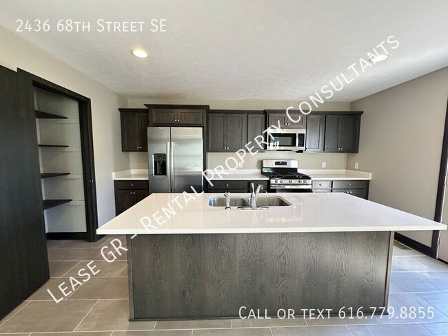Building Photo - New 4 Bedroom Duplex in Caledonia!