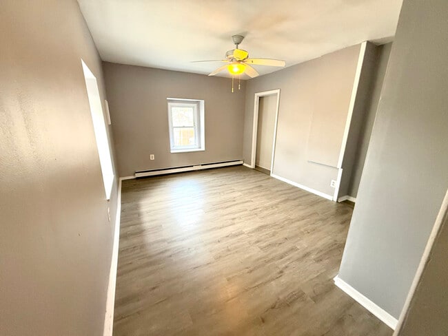Foto del edificio - 5901-3 Tulip St