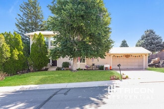 Building Photo - 3954 S Idalia St