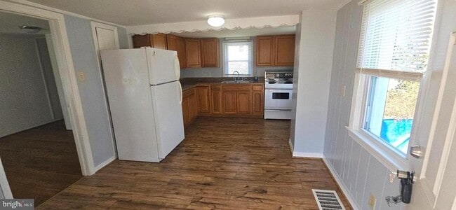 Building Photo - 1057 Foreman Ln