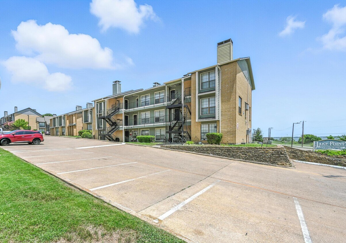 Foto principal - 5801 Lake Hubbard Pkwy