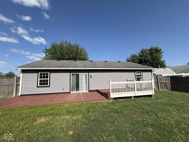 Foto del edificio - 8146 Parsley Ln