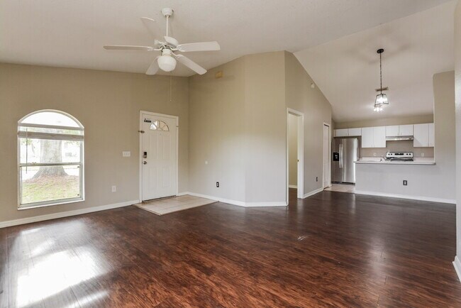Foto del edificio - 208 Diamond Ridge Blvd