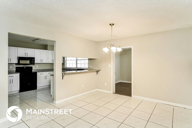 Foto del edificio - 921 SW Gaitor Ave
