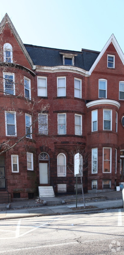 Primary Photo - 2202 Eutaw Pl