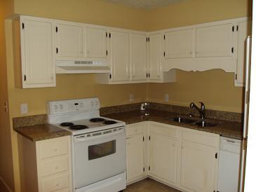 Building Photo - 2228 Woodridge Ln