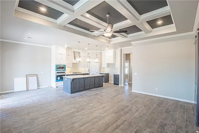 Building Photo - Modern Elegance in Moore: 4-Bed, 2-Bath Ta...