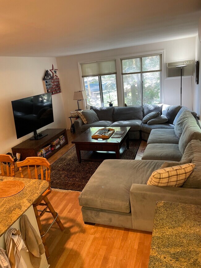 221 Ledge Dr Unit 221, Torrington, CT 06790 Condo for Rent in