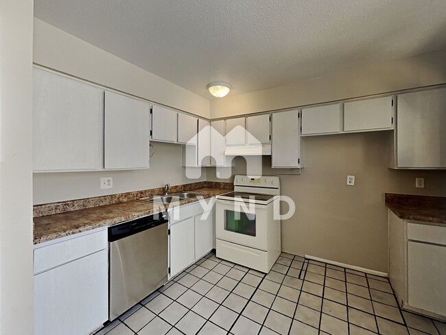 Building Photo - 8343 N 59th Dr