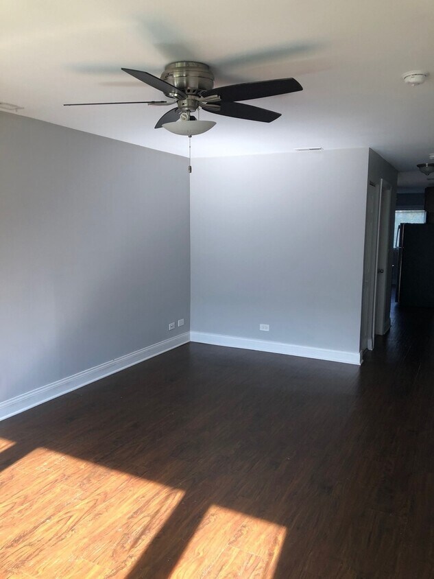 Foto principal - 975 Addison Rd