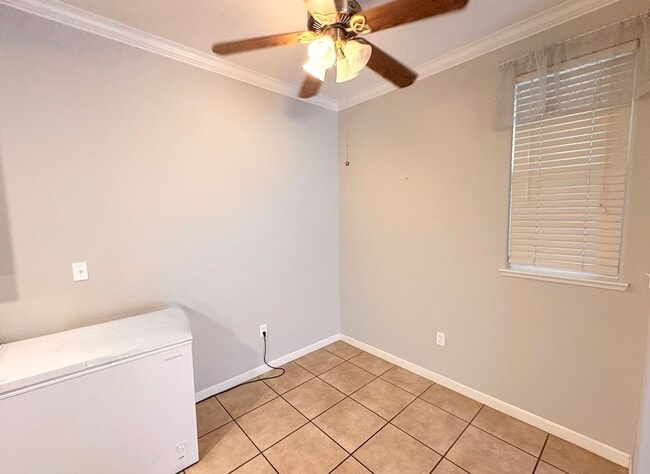 Building Photo - Balboa Park Luxury Living
