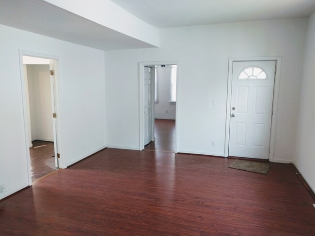 Building Photo - 1655 Belmont Ave