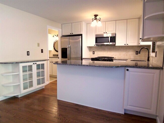 Building Photo - 40 Hawkstead Hollow