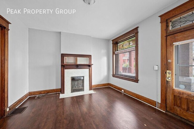 Foto del edificio - 2349 Stratford Ave