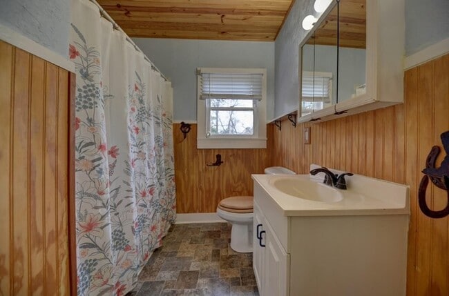 Building Photo - 239 N Monroe St