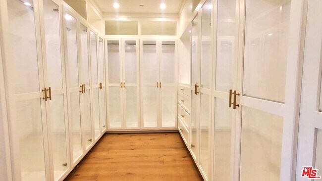 Foto del edificio - 9607 Kirkside Rd