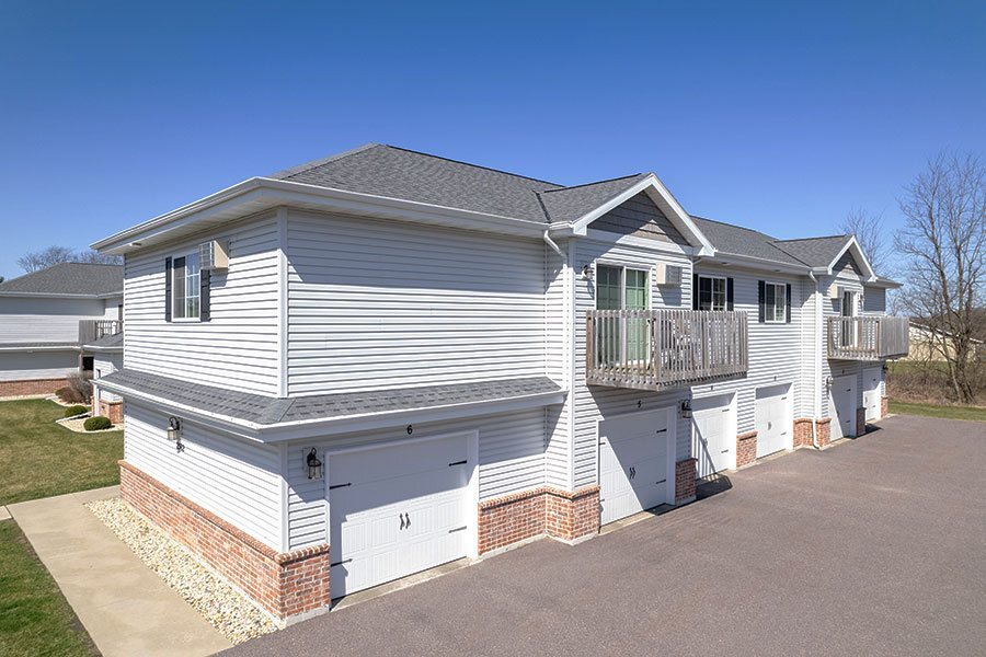 ROLLING WOODS Apartments in Portage, WI