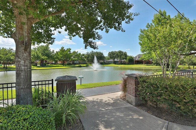 Foto del edificio - 6003 Nash Creek Ct