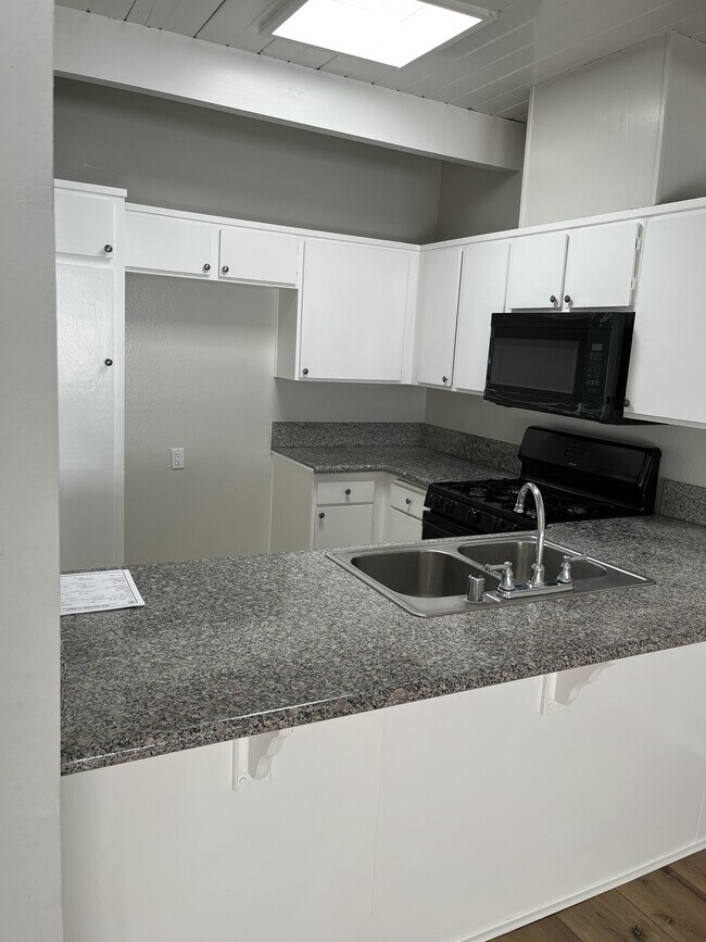 Foto del edificio - 11110 Moorpark St