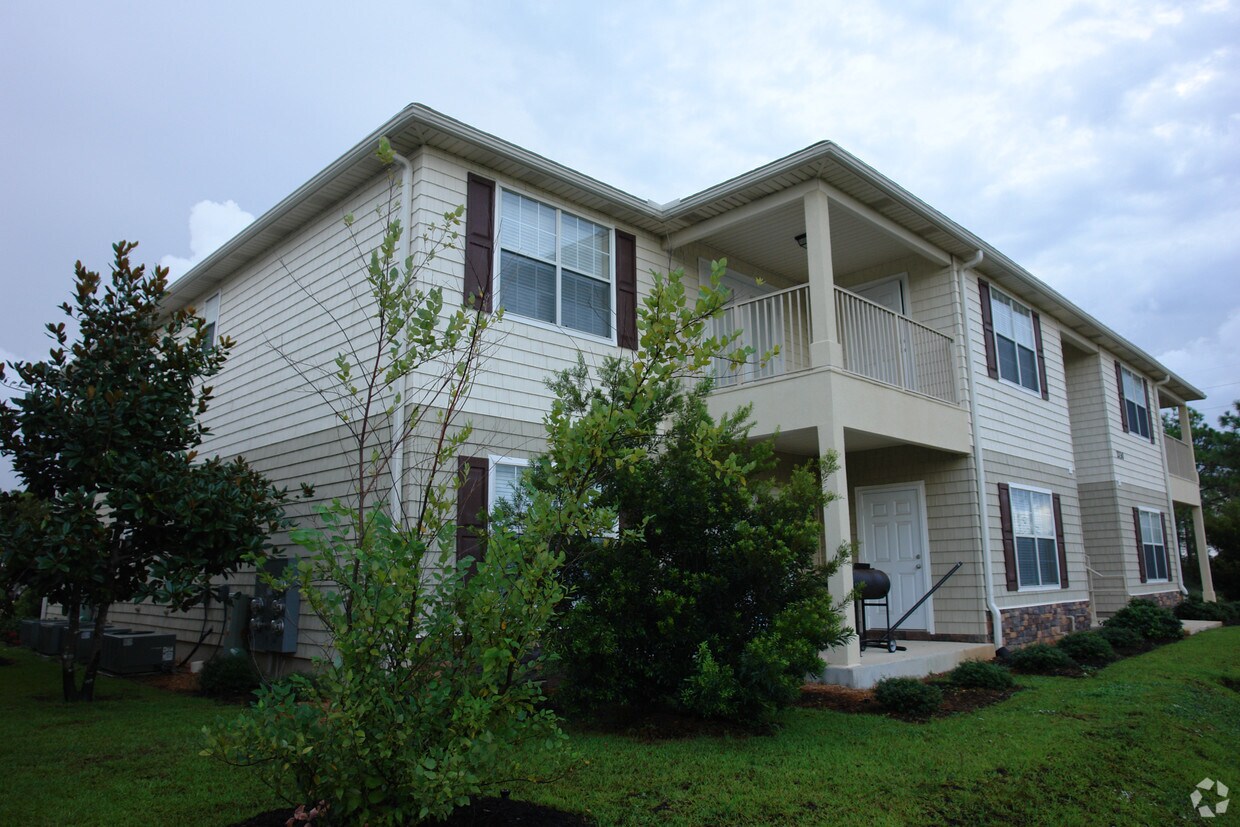 Building Photo - 2130 Whispering Pines Blvd