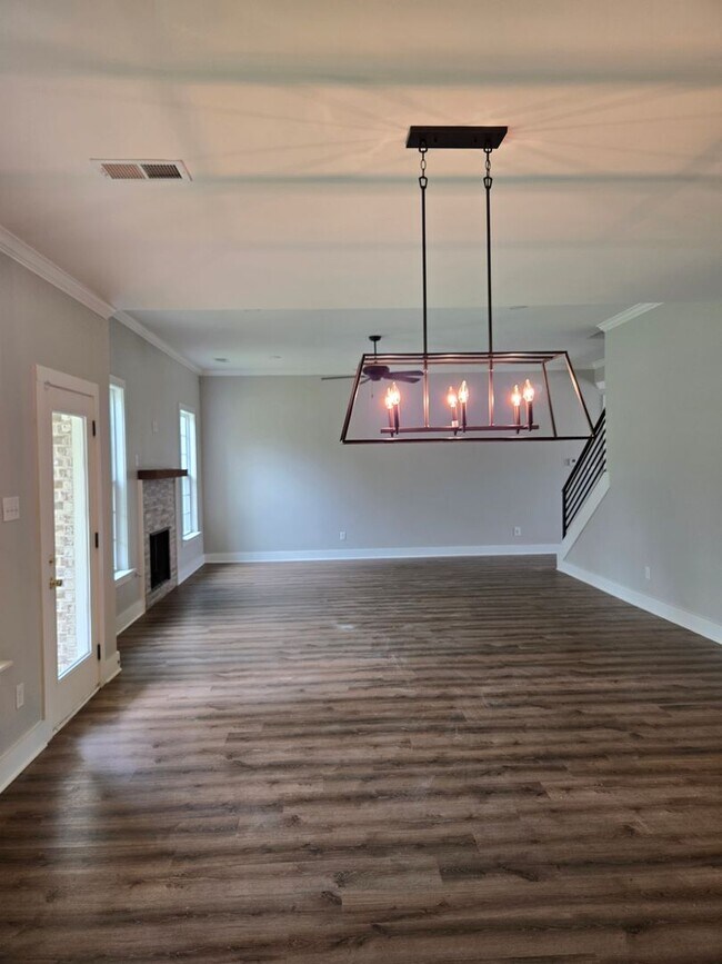 Foto del edificio - Modern and Spacious 4 bedroom home in Olive Branch for Lease