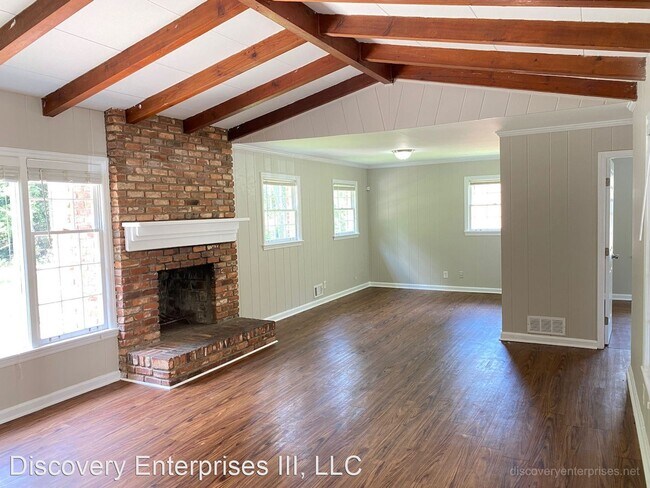 Foto del edificio - 4 br, 2 bath House - 4565 Greensprings Rd.