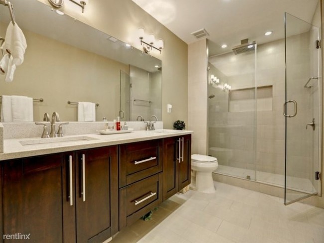 Building Photo - 3 br, 3 bath  - 510 E Ponce de Leon Ave Apt I