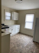 Building Photo - 63 E Railroad Ave