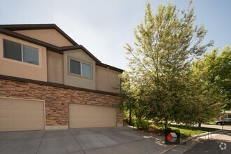 Building Photo - 3010 Painter Way E