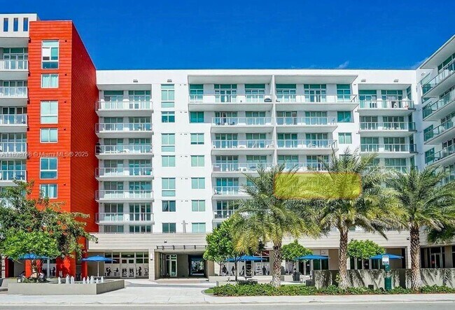 Foto del edificio - 7825 NW 107th Ave