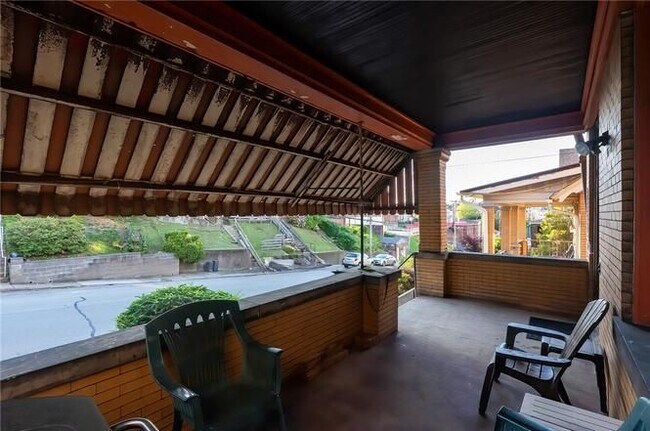 Foto del edificio - 422 Hays Ave