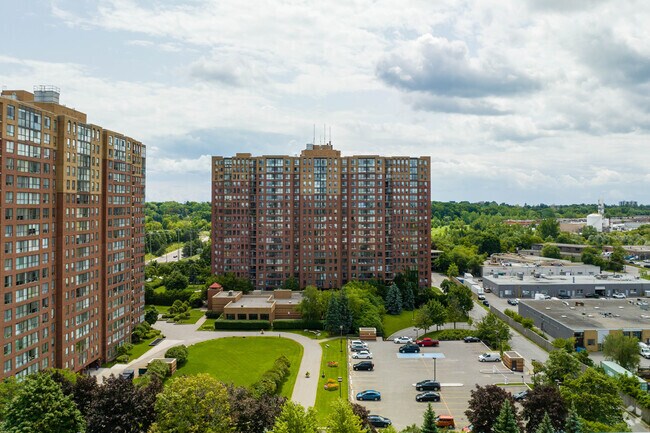 Photo du bâtiment - 320 Mccowan Rd